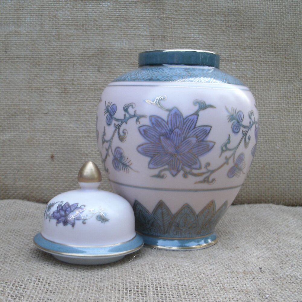 Vintage Andrea by Sadek Blue Lotus Ginger Jar - Picture 6 of 16